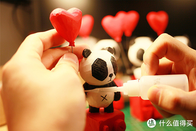 爱很简单：原创玩偶品牌 cacooca 推出 panda think 6 “Love is Love” 主题玩偶