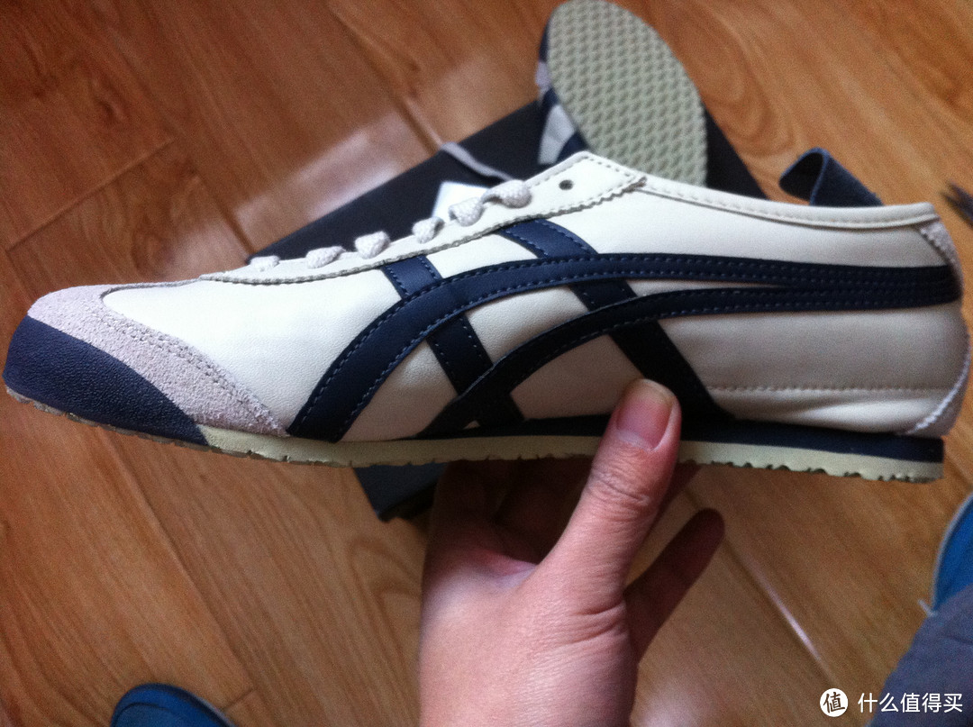 我也要向李小龙致敬：Onitsuka Tiger 鬼冢虎 Mexico66 低调灰 复古运动鞋