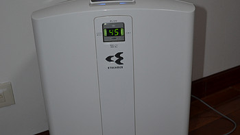 DAIKIN 大金 ACK70N-W 流光能空气清洁器，使用十月更换滤网