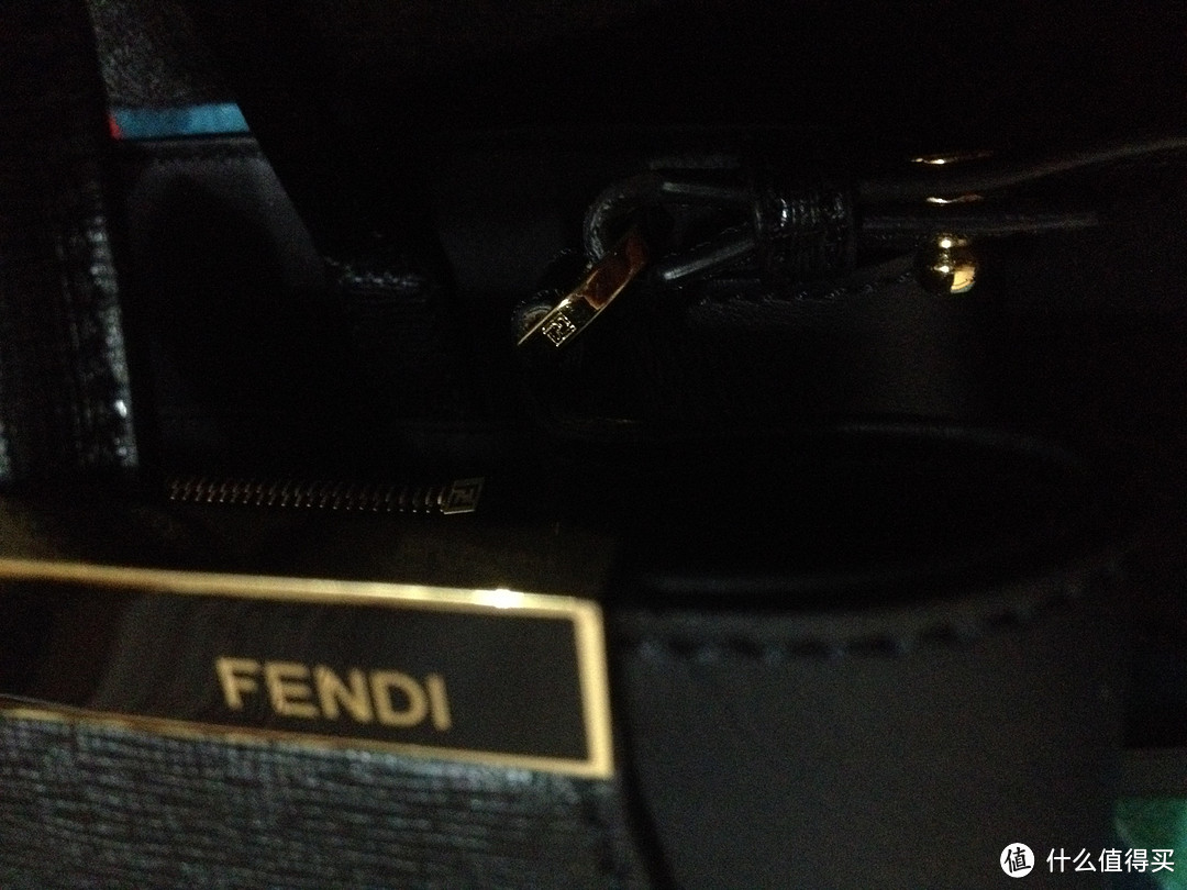 Fendi 之 2Jours Petite Saffiano Tote