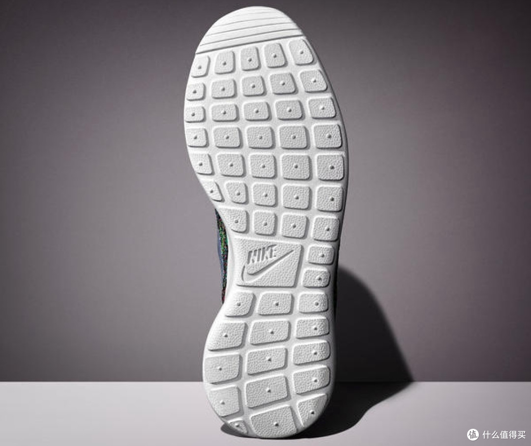 Flyknit 加持:NIKE 耐克 发布2015年新款 Roshe Run Flyknit