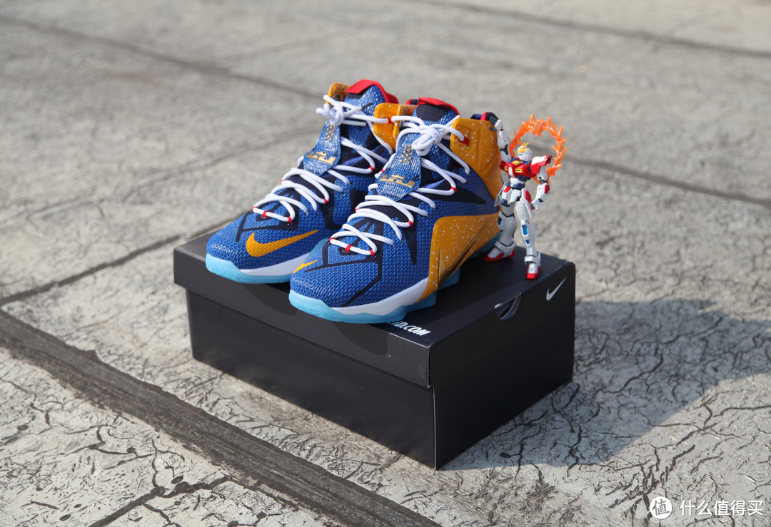 【真人秀】免费的 NIKE 耐克 LeBron 12 iD 篮球鞋