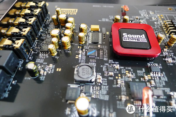 原来硬件也可以这么美：CREATIVE 创新 Sound Blaster ZX SBX SB1506 游戏声卡