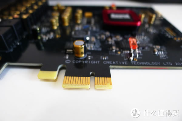 原来硬件也可以这么美：CREATIVE 创新 Sound Blaster ZX SBX SB1506 游戏声卡