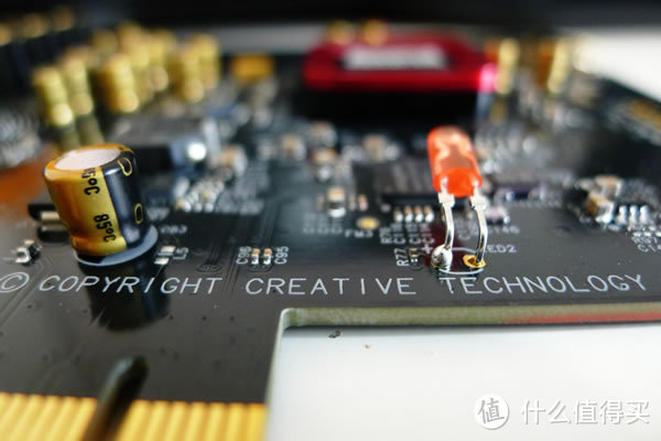 原来硬件也可以这么美：CREATIVE 创新 Sound Blaster ZX SBX SB1506 游戏声卡