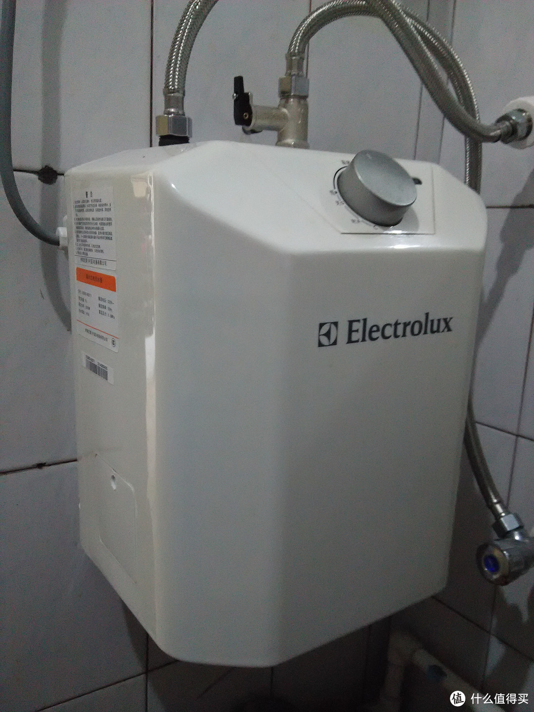 自己动手安装非要挂起来的上排水热水器：Electrolux 伊莱克斯ECB05-NS071