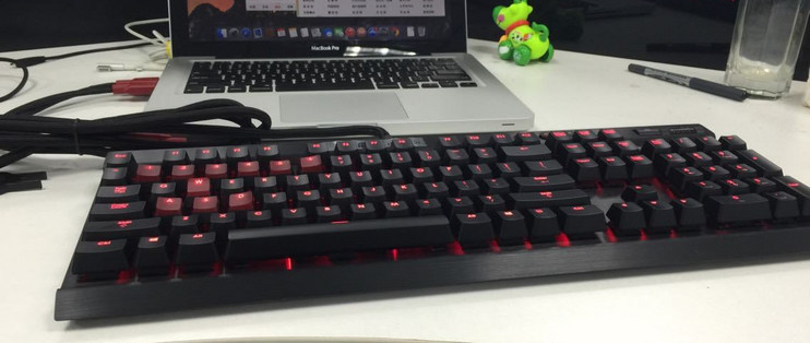 Corsair 海盗船vengeance系列k70 机械键盘 青轴 键盘 什么值得买