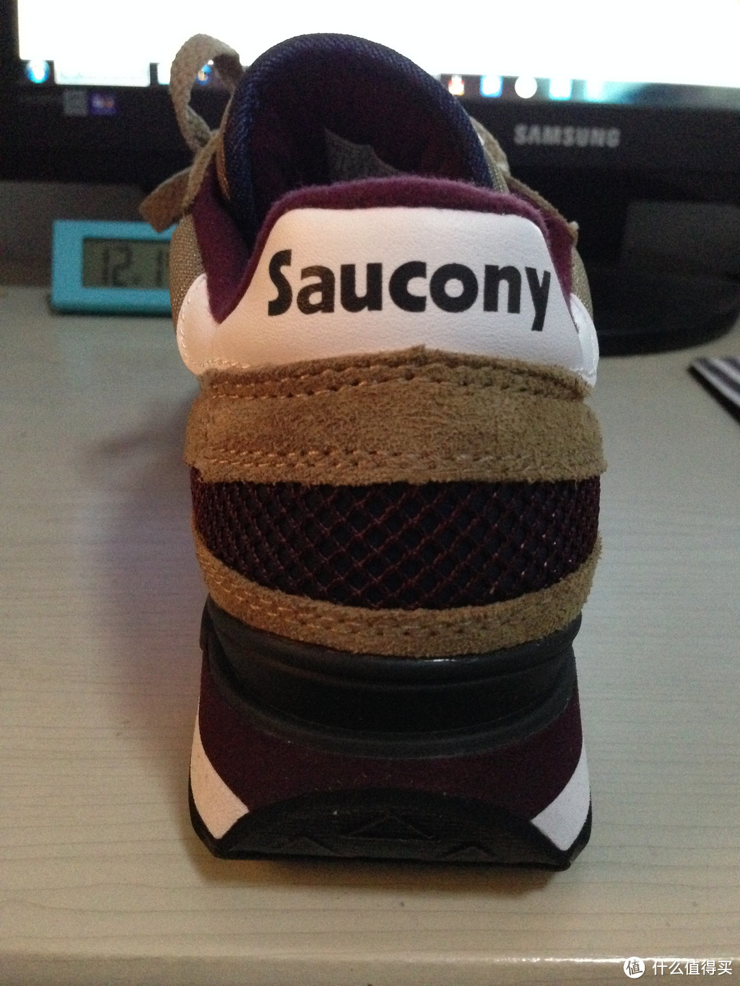 运动与时尚的结合：saucony 索康尼 Madewell 联名款复古鞋