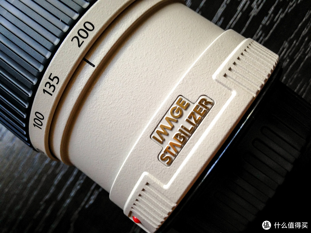 便携与画质的兼得：Canon 佳能 EF 70-200mm f/4L IS USM 镜头