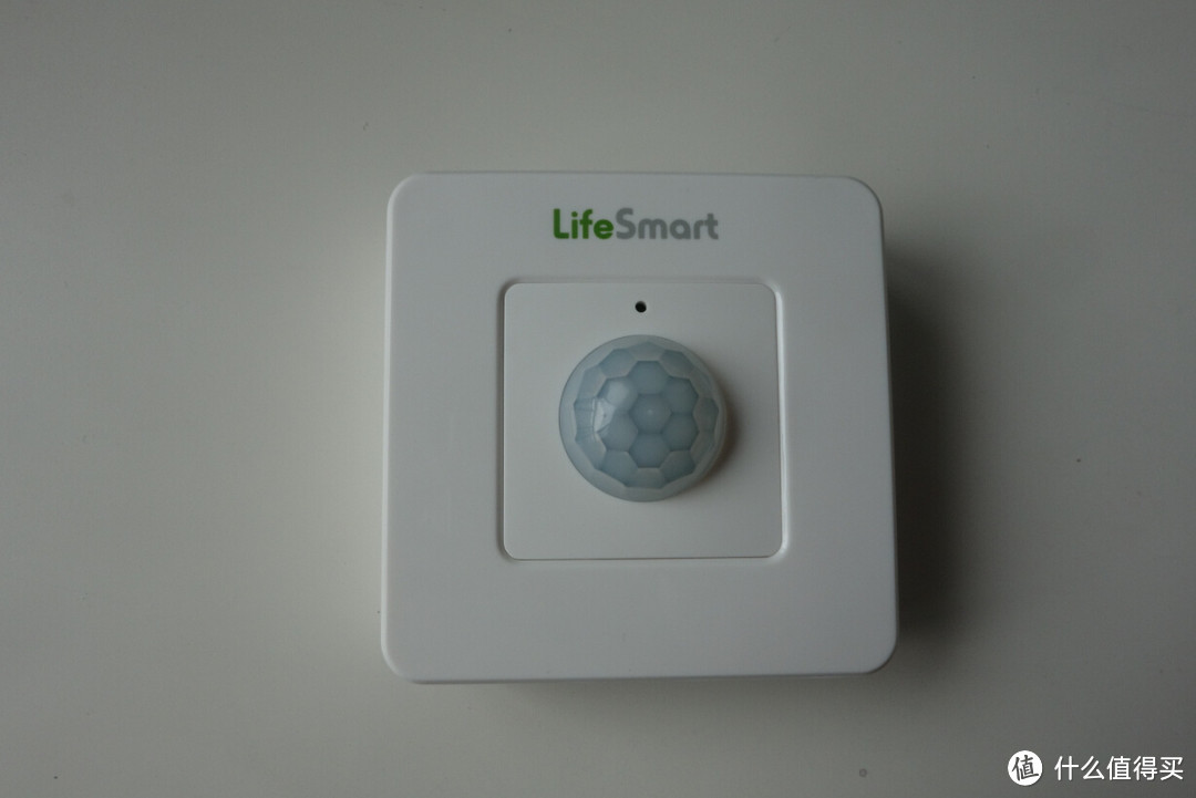 创意为先的五彩炫灯：LifeSmart 幻彩灯带套装