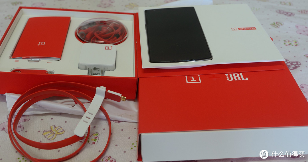 2015年开年入的手机：HTC M8D & 一加 JBL 定制版