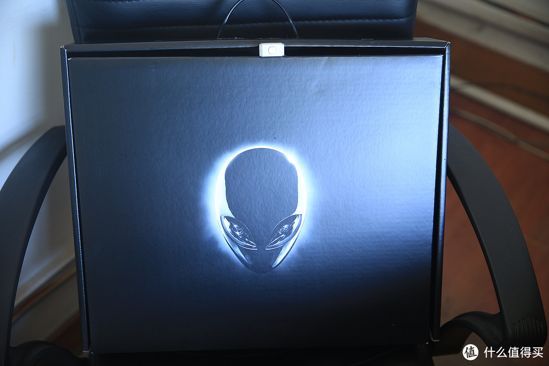 最新触控屏 外星人来袭：Alienware 15 ALW15E-1828T 笔记本电脑