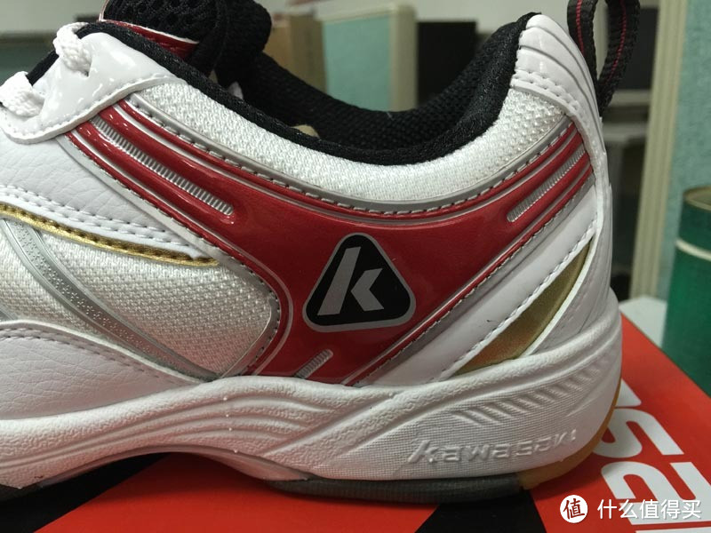只要一百块：KAWASAKI 川崎 凌风系列 中性羽毛球鞋