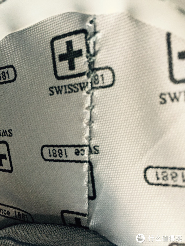 羊毛中的好白菜：上海银行信用卡 SWISSWIN 瑞士十字 旅行箱到手全纪录