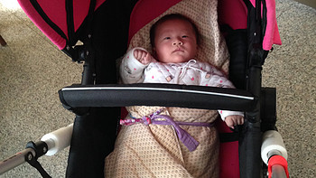 外甥女的第一辆车：贝丽可 婴儿推车