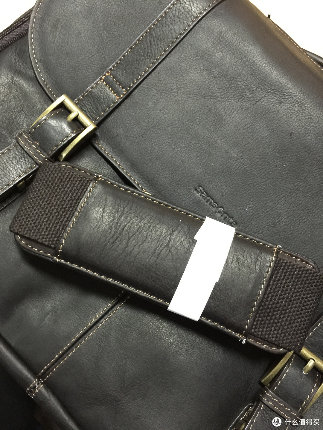 【2015情人节特别征稿】不是浪漫派的礼物：Samsonite 新秀丽 Colombian Leather Flapover Case 男包