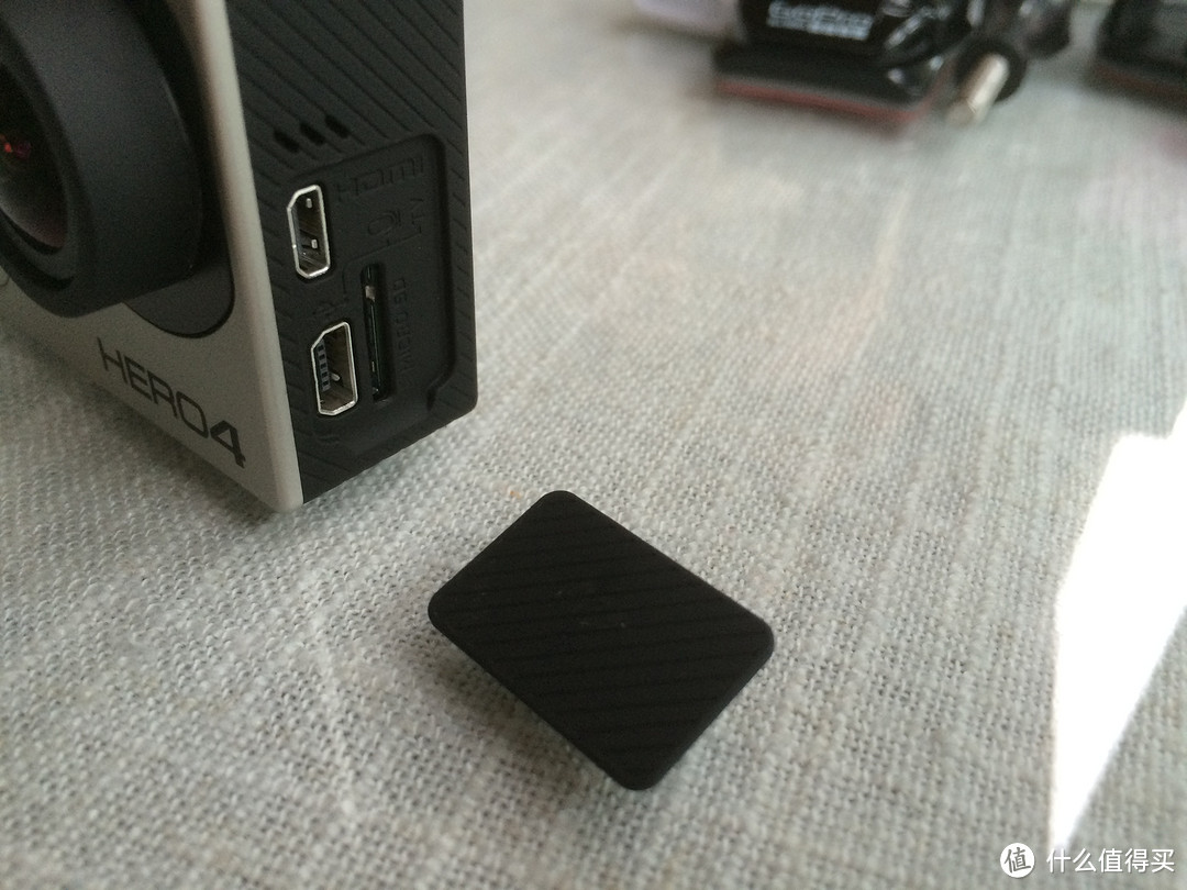 性价比之选：GOPRO HERO 4 SLIVER 运动摄像机 银色版 开箱.