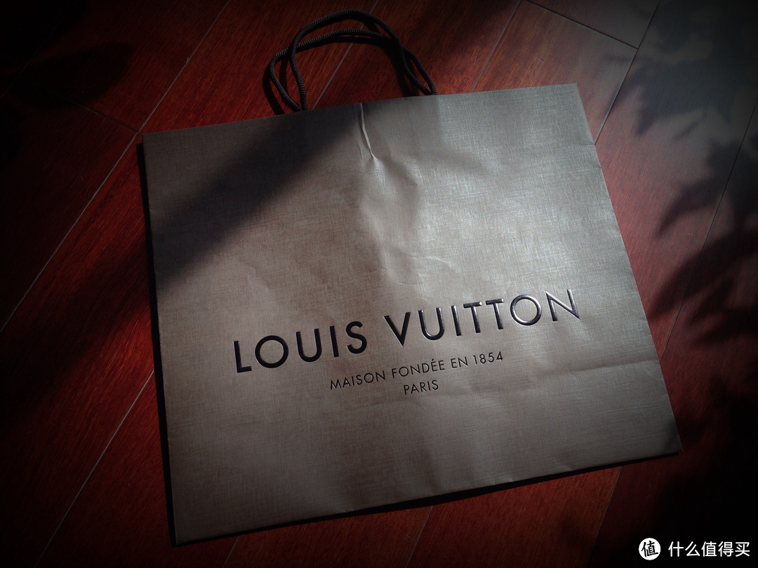 Louis Vuitton 路易·威登 Logomania 红色经典女款羊毛围巾 M72432