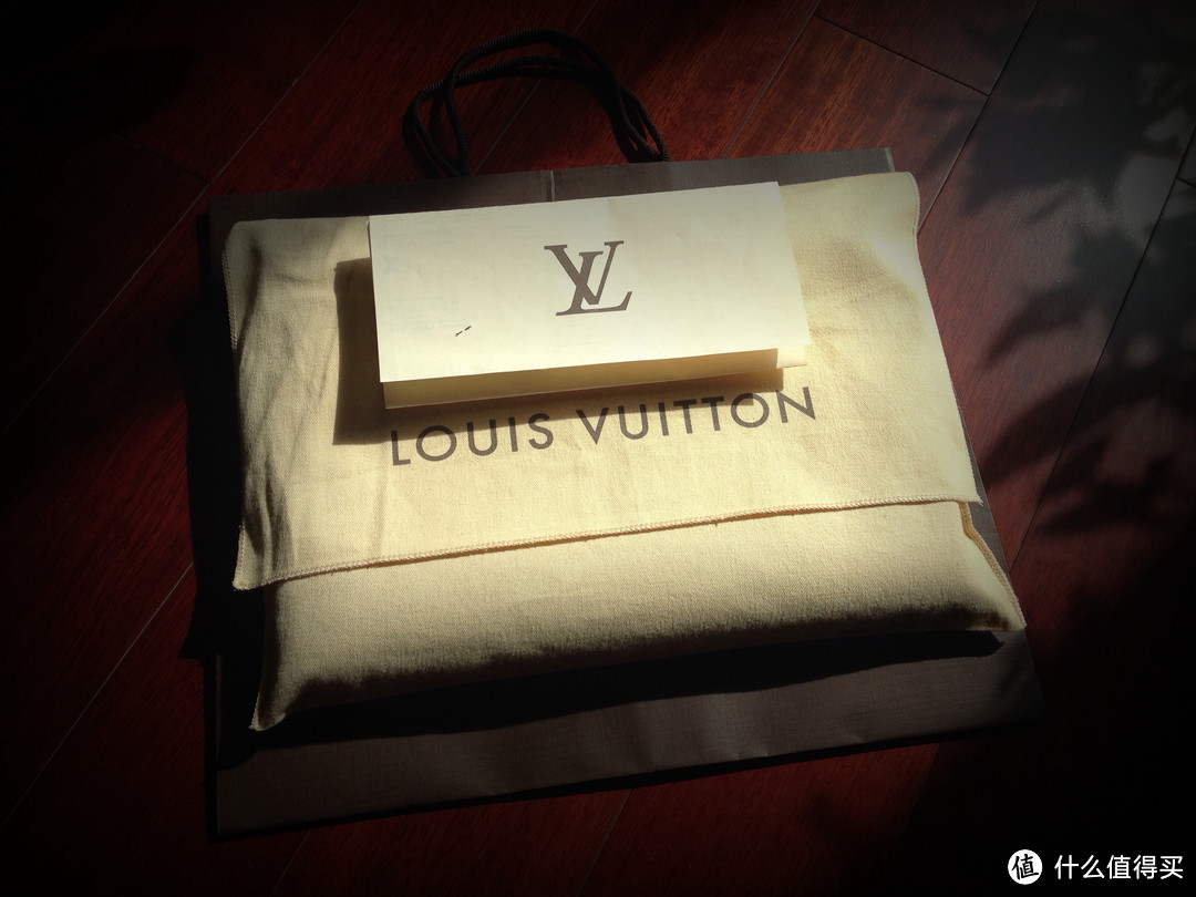 Louis Vuitton 路易·威登 Logomania 红色经典女款羊毛围巾 M72432