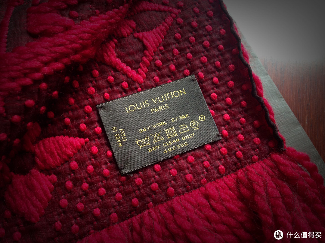 Louis Vuitton 路易·威登 Logomania 红色经典女款羊毛围巾 M72432