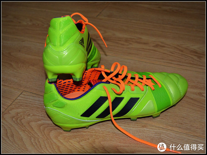 adidas 阿迪达斯 Nitrocharge 狂战士系列 1.0 TRX AG 足球鞋