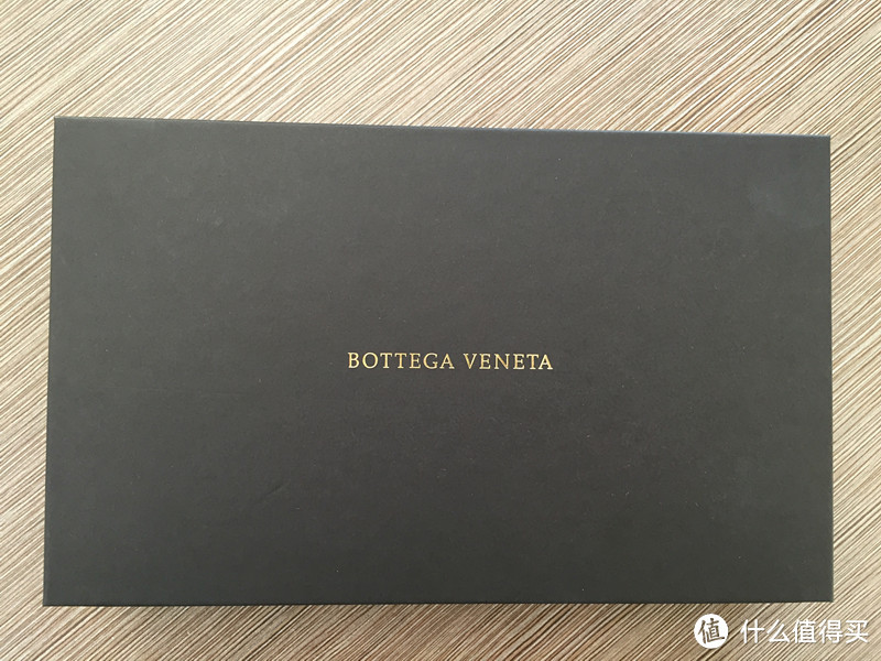 来之霓虹国的BOTTEGA VENETA 宝缇嘉 编织小牛皮手包