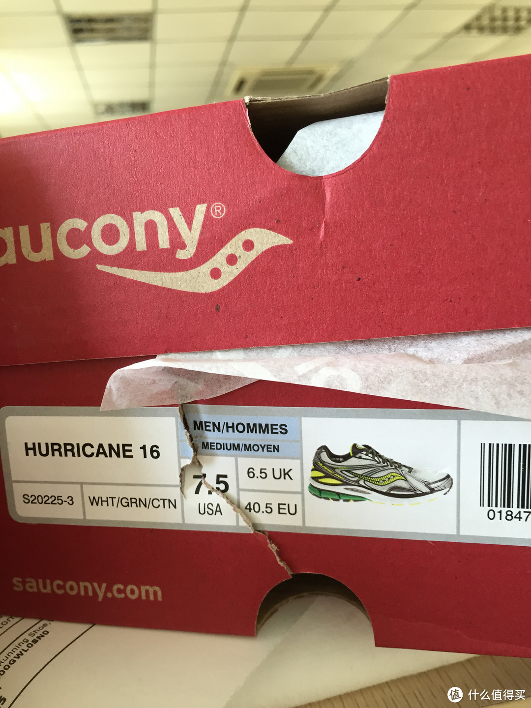 买不起跑车咱买跑鞋：saucony 索康尼 Hurricane 16 男款*级跑鞋 白绿色