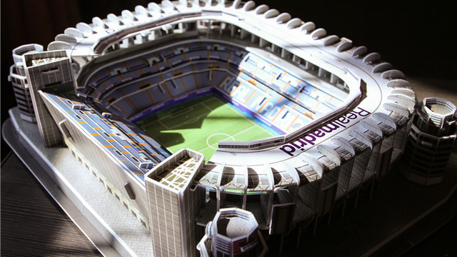 追梦马德里再造伯纳乌圣地亚哥伯纳乌球场纸质模型