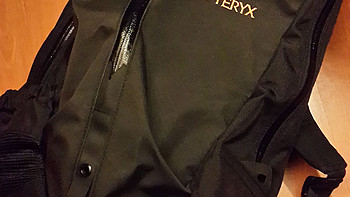 Arc'teryx 始祖鸟 Arro 22 Hicking Pack 户外双肩包