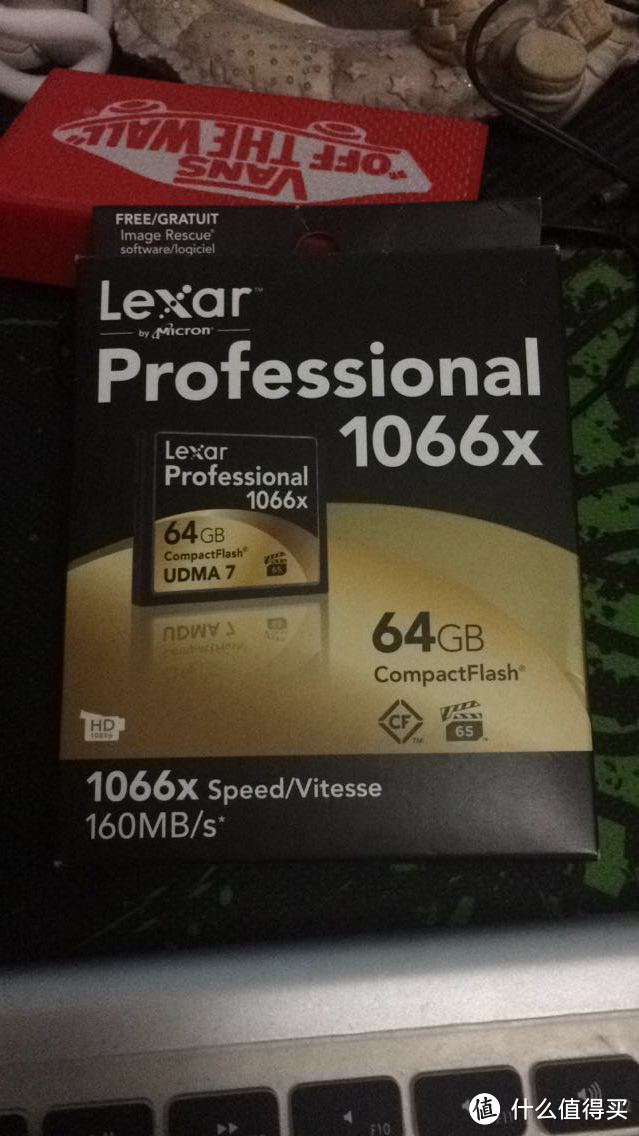 两个64G的胖子+黑卡加成：Lexar 雷克沙 Professional 1066x 64GB CF卡