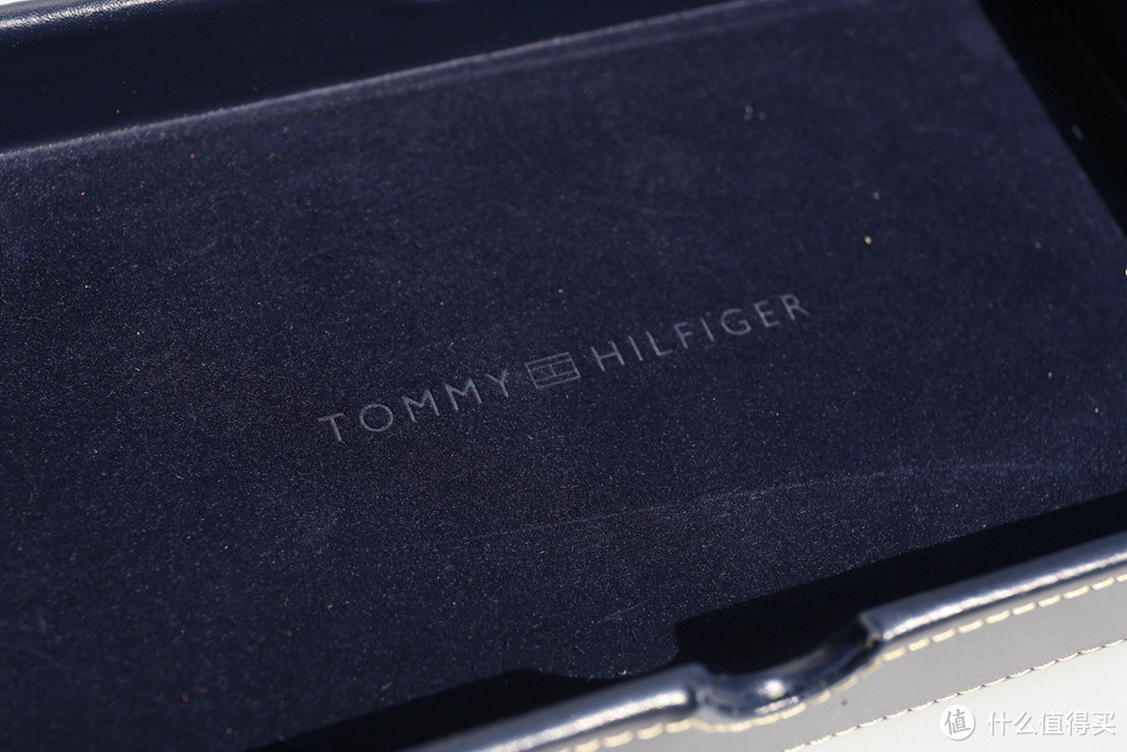 新年新气象新口袋：长长长滴钱包 TOMMY HILFIGER 廉价配高质量