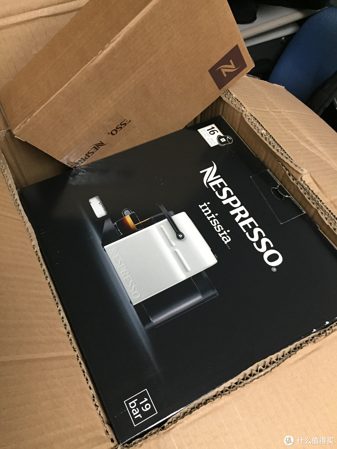 官网购买 NESPRESSO 奈斯派索 Inissia咖啡机 — 充满bigger的靓丽桌面装饰品