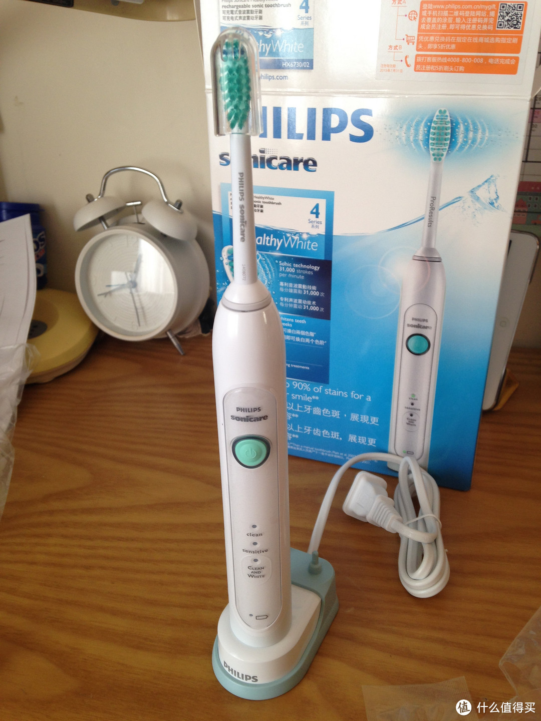 PHILIPS 飞利浦 电动牙刷 6730 顺带对比Oral-B欧乐B Vitality 清亮型 D12013