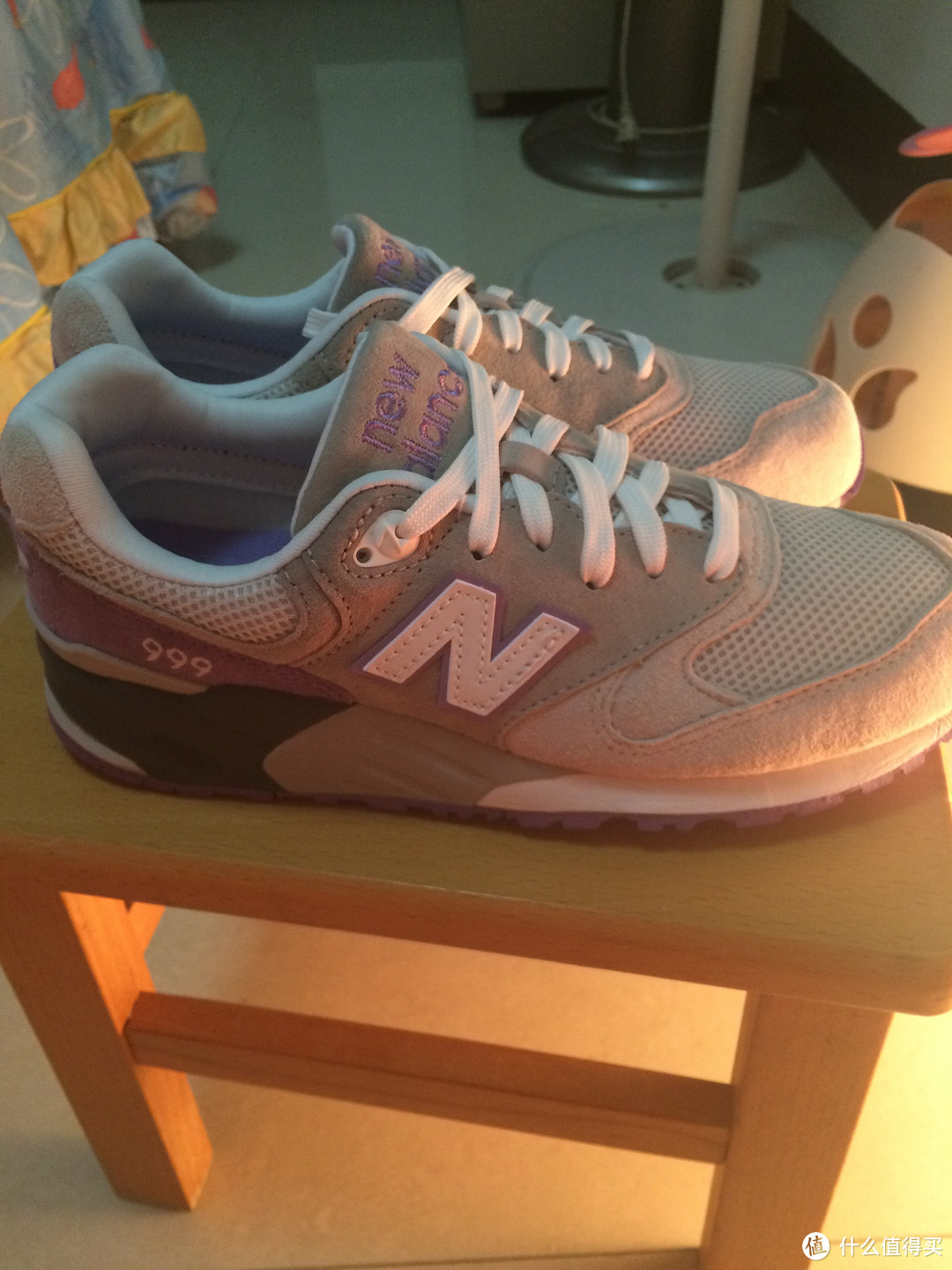 小了不止一两码：实体店刚入手的国产 new balance 新百伦 999 跑鞋