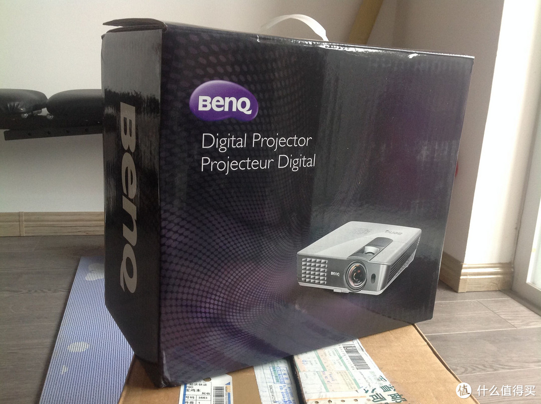 一个偏执狂给自己的生日礼物：BenQ 明基 W1080ST 投影机