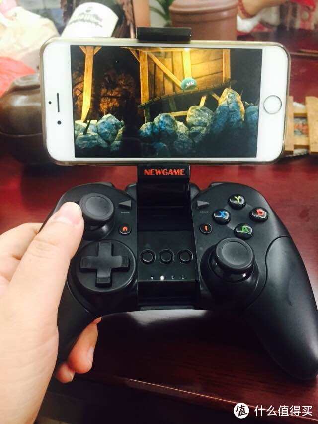 一定会随身携带的小玩具——Newgamepad 新游 N1 无线游戏手柄