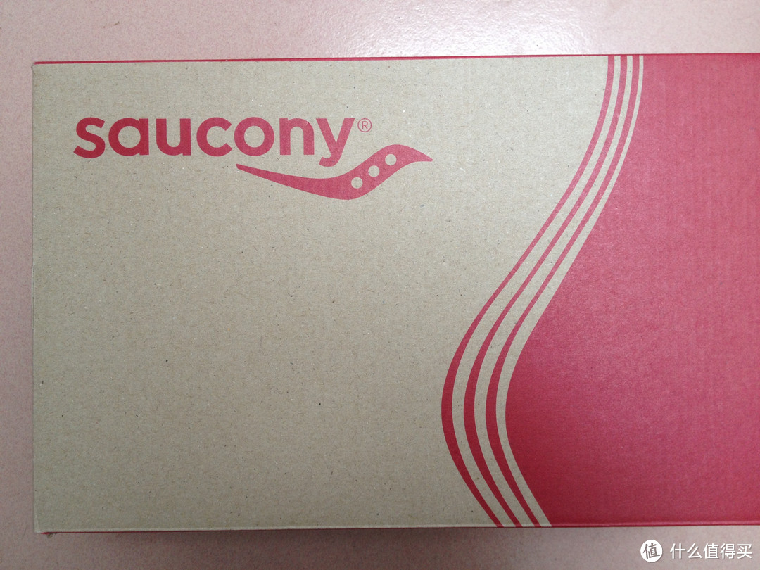 中年发福男的痛定思痛：saucony 索康尼Hurricane 16 *级 男款稳定跑鞋入手