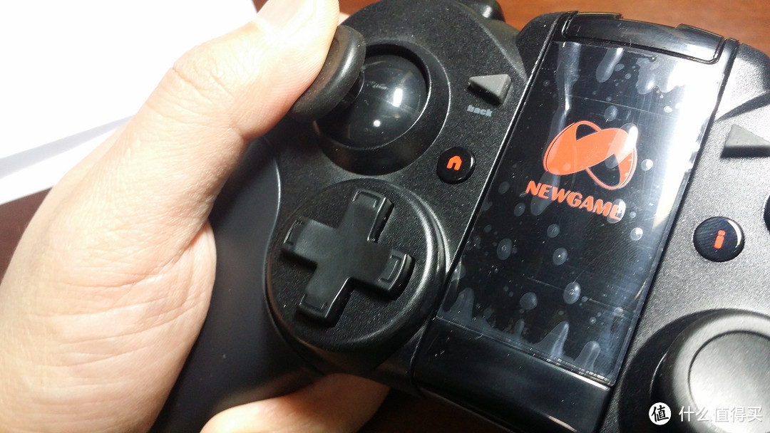 功能全面但精致不足的newgamepad