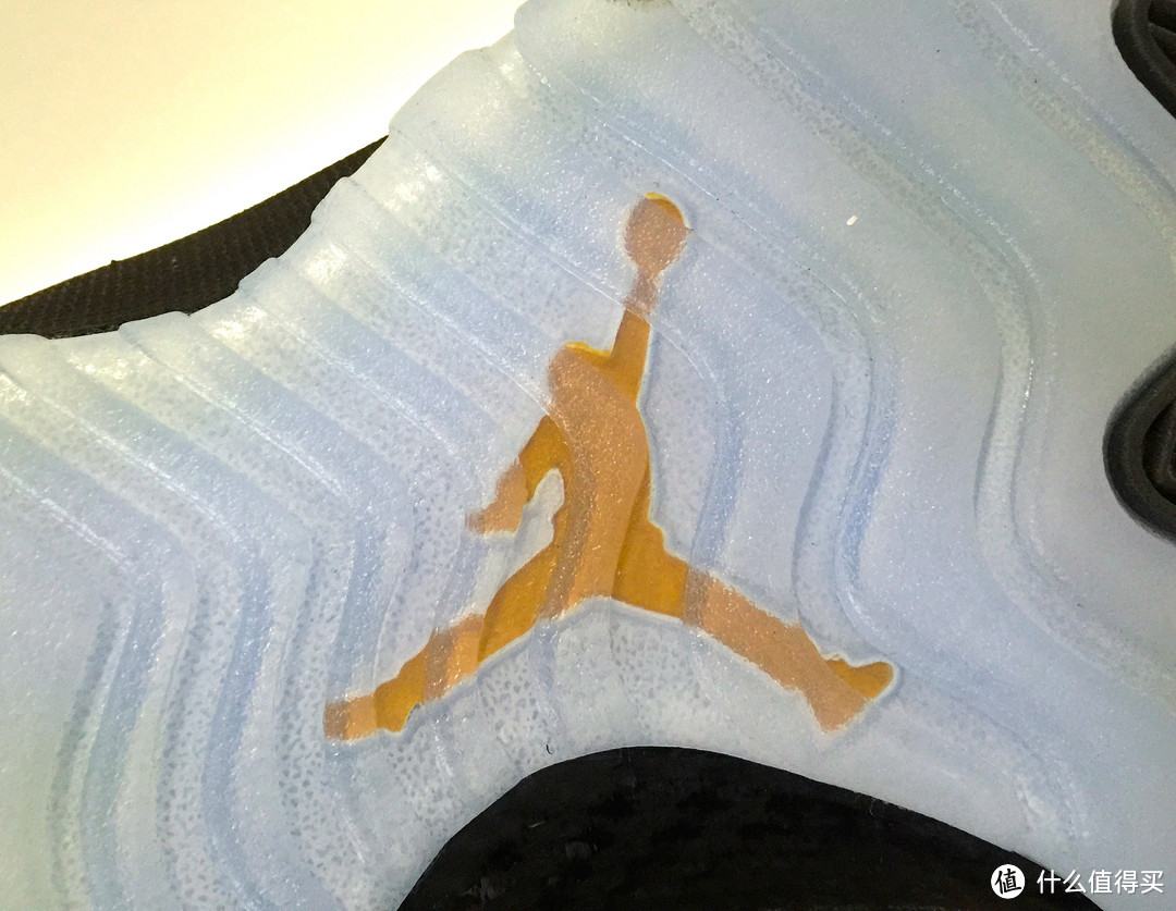 逆光下的魔鬼：AIR JORDAN FUTURE 3M黑色版篮球鞋