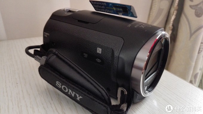 SONY 索尼 HDR-PJ670 高清数码摄像机