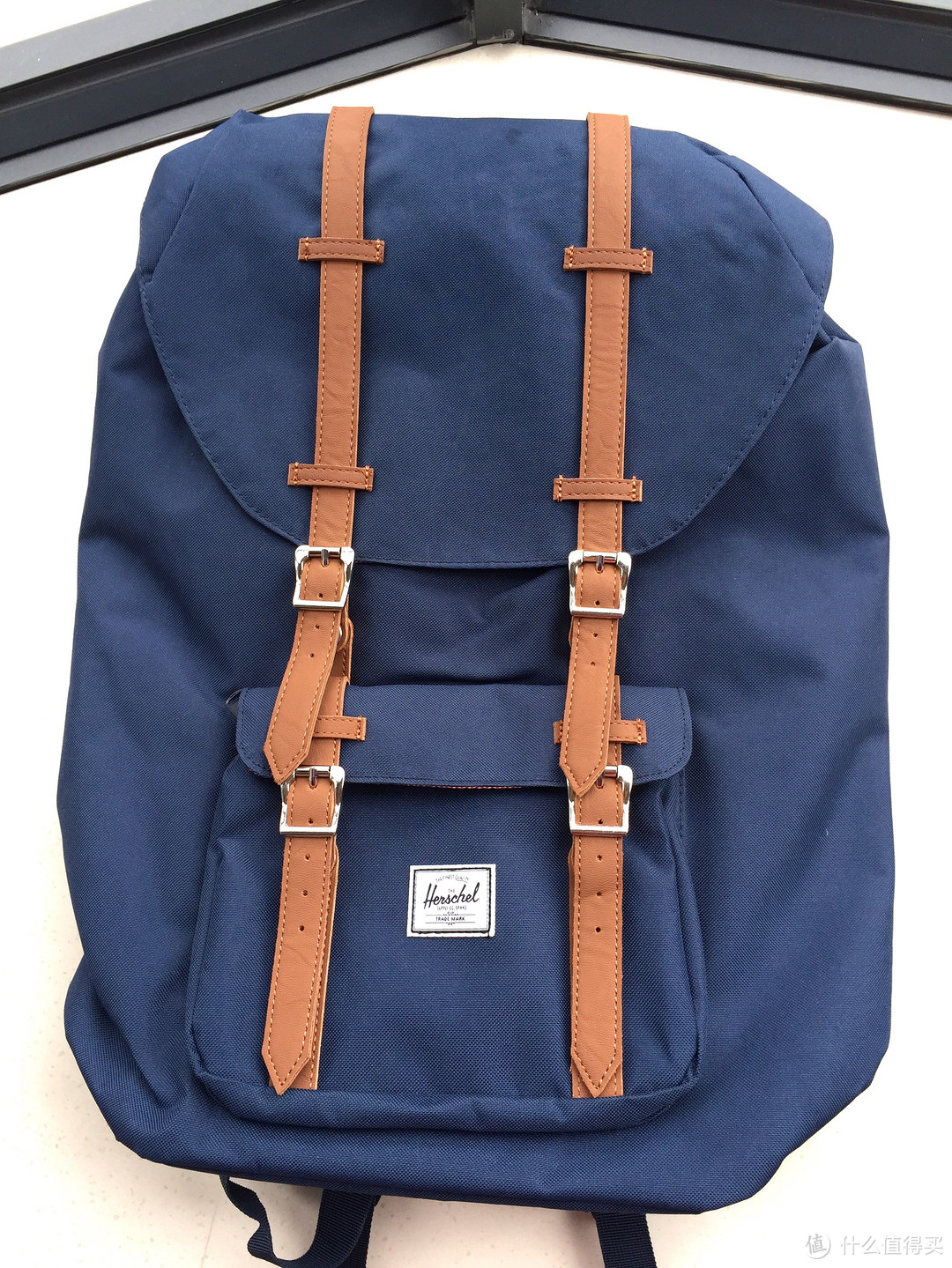 复古外表下的风骚：Herschel Supply Co. Little America 双肩电脑包