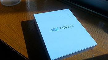 魅族 魅蓝note 手机开箱展示(镜头|耳机孔|屏幕|充电器)