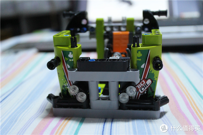 乐高入坑作 晒物处女贴：LEGO 乐高 42026、42027 科技系列回力合体小车浅谈