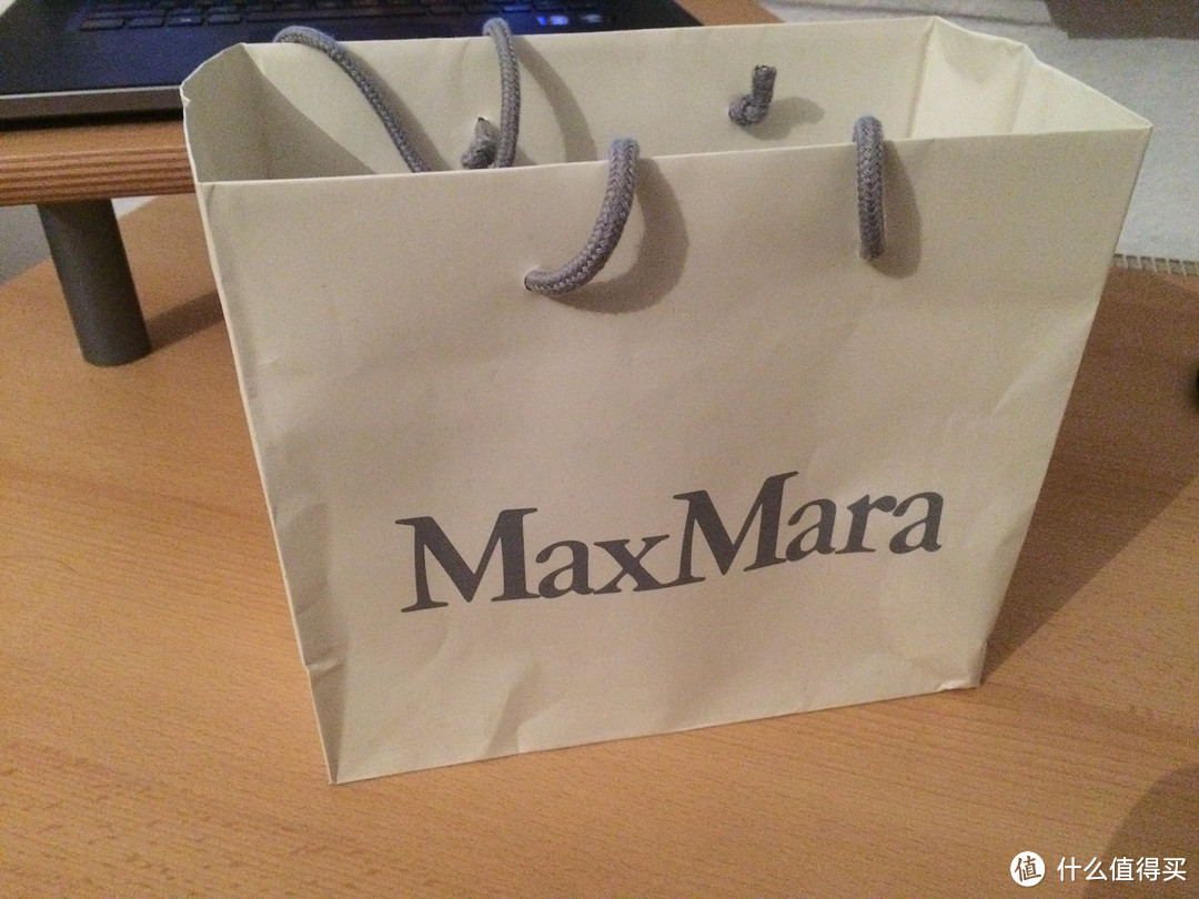 给老妈的白菜价小礼物：Max Mara 女士手拿包