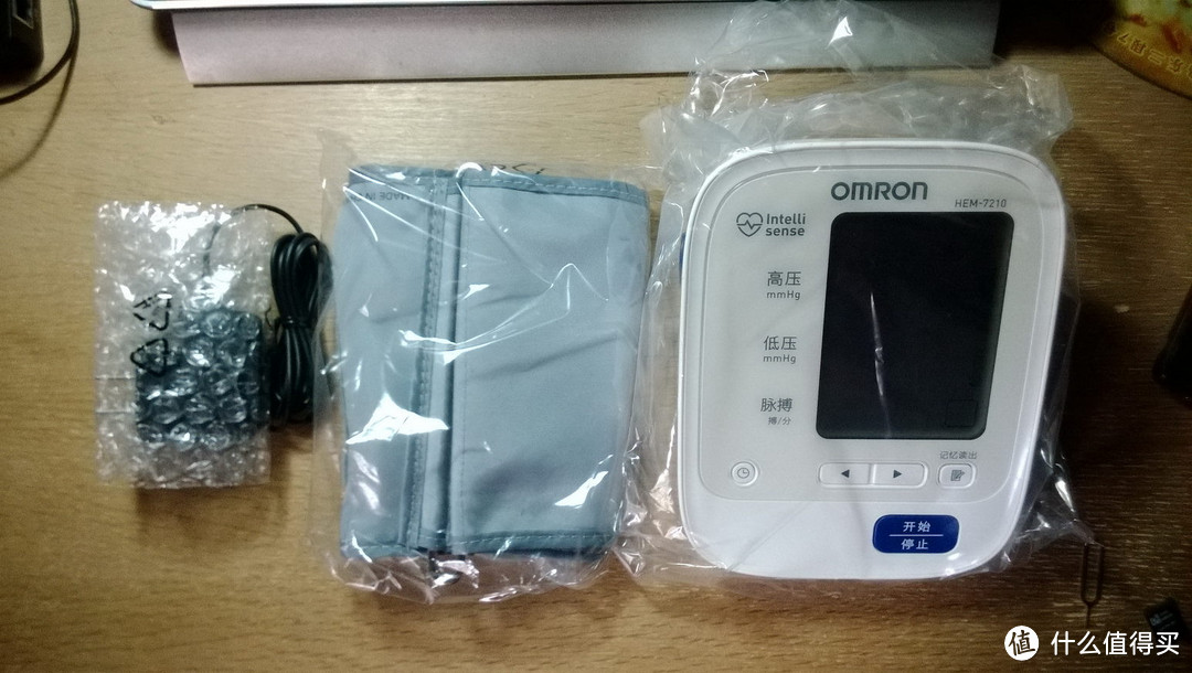 【2015春节话题】给爸妈的春节礼物：OMRON 欧姆龙 HEM-7210 电子血压计