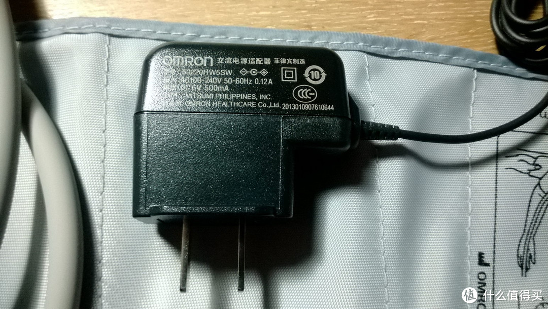 【2015春节话题】给爸妈的春节礼物：OMRON 欧姆龙 HEM-7210 电子血压计