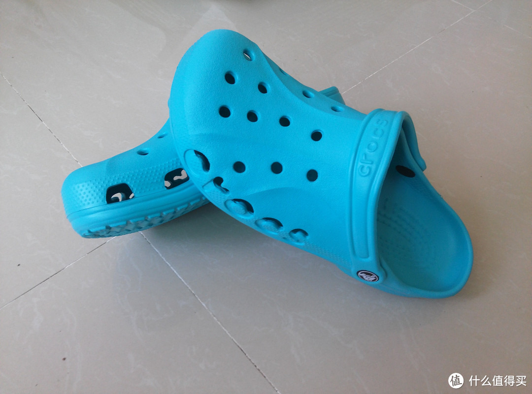 迟到的春节礼物：Crocs 卡骆驰 Unisex Baya Clog洞洞凉鞋