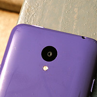媚纸色的手机：MEIZU 魅族 魅蓝手机 8GB 白色变紫色