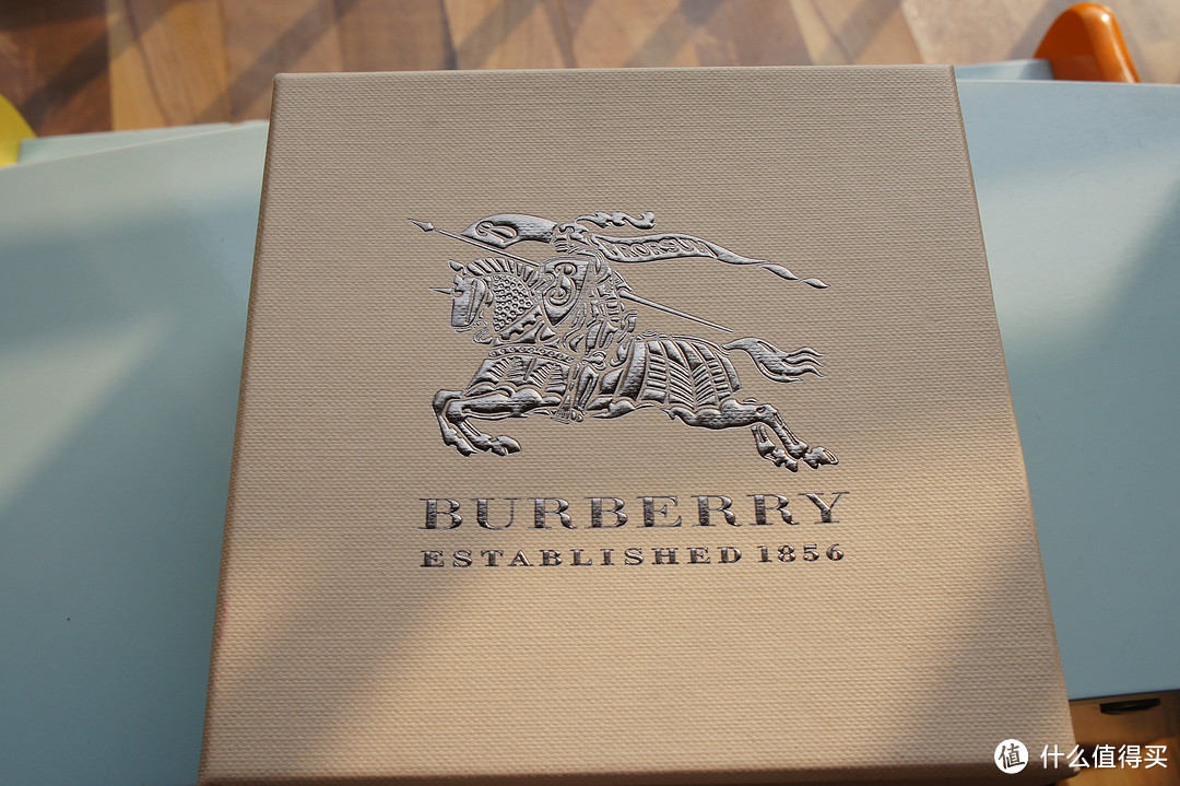 羊年春节礼物：Burberry 博柏利 巧克力色格纹短款对折钱夹