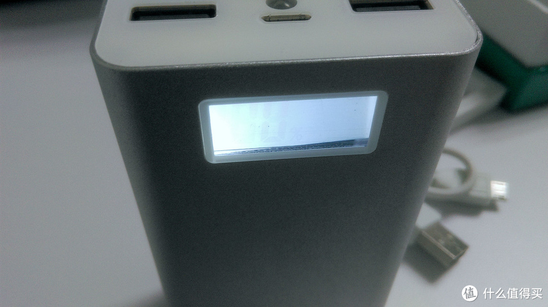 dalis 大力士 S6 10000mAh 全金属液晶屏聚合物 移动电源